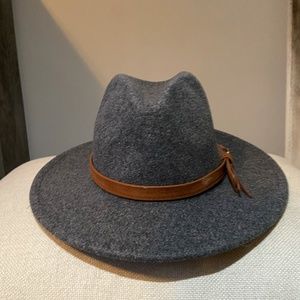 Gray hat